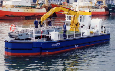 PIRIOU-Chantier-Naval-Produits-navire-anti-pollution-Shipyard-Products-16m-Glouton